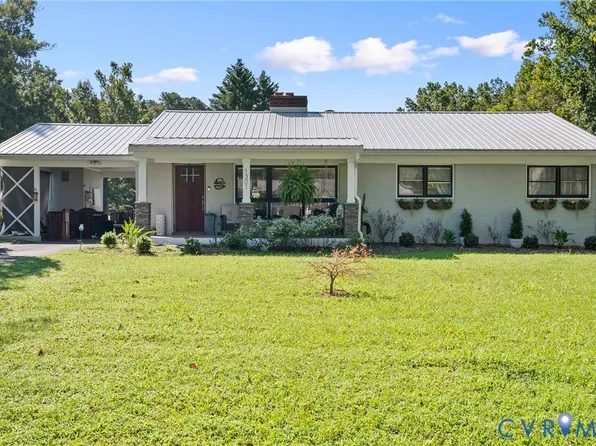 1301 Lee Dr, Farmville, VA 23901