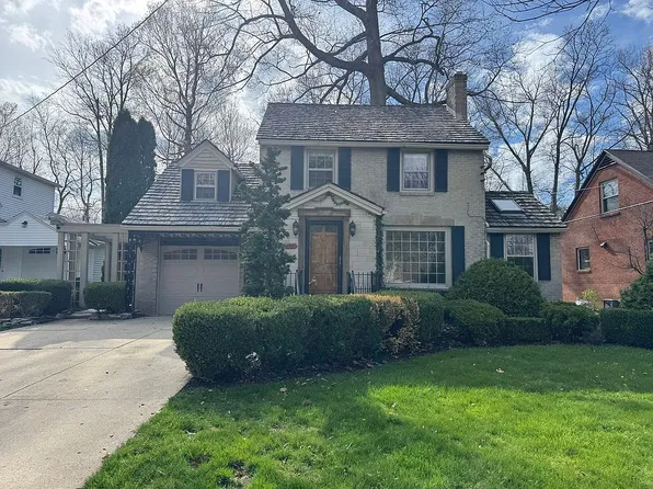 1028 Woodland Rd, Mansfield, OH 44907