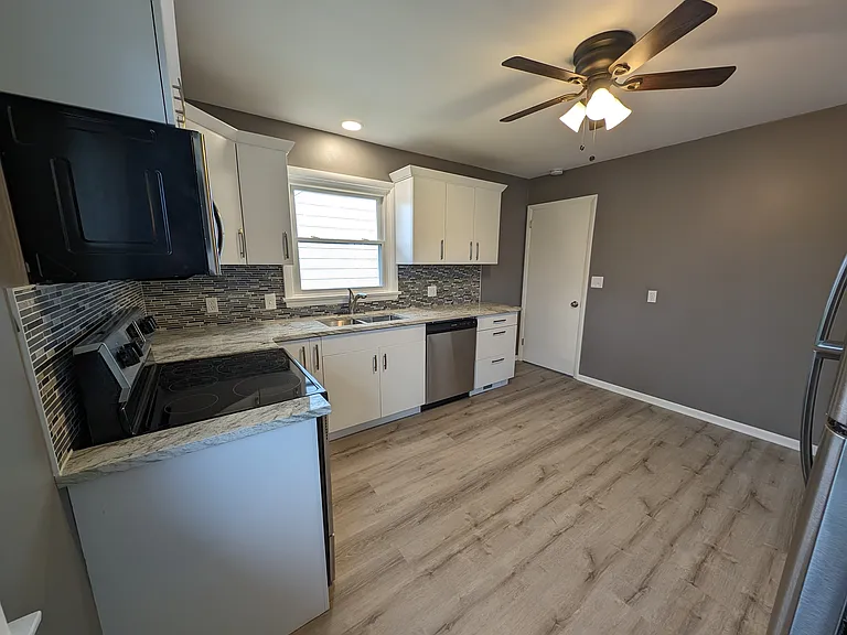 56 Ewing Rd #56 — Photo 16