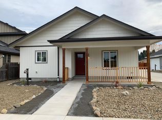 51 Almond Way, Creswell, OR 97426