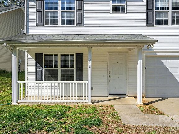 3rd image of 911 Valley Ridge Rd