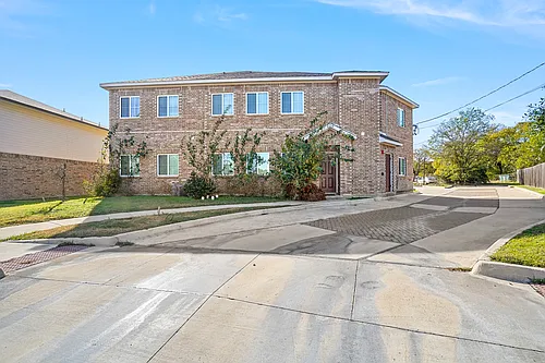 609 Meadow View Ct Photo 1