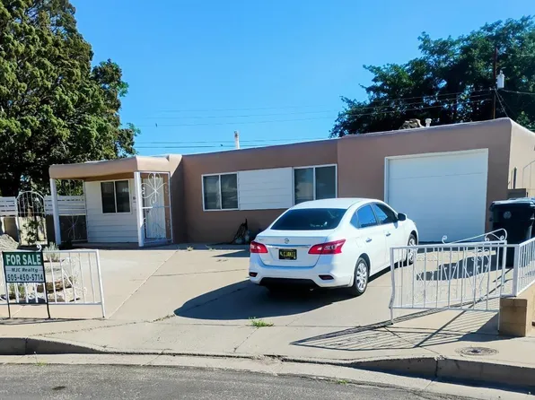 10416 Stovall Ct NE, Albuquerque, NM 87112