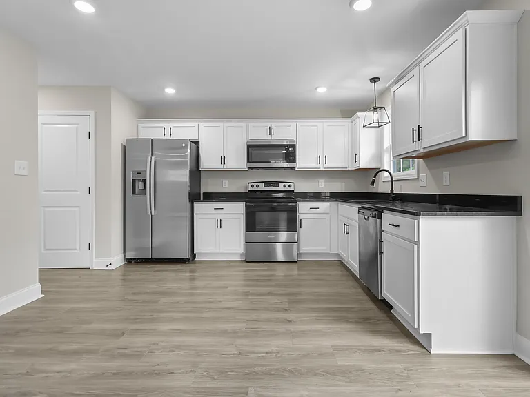 422 Mattingly Dr — Photo 19
