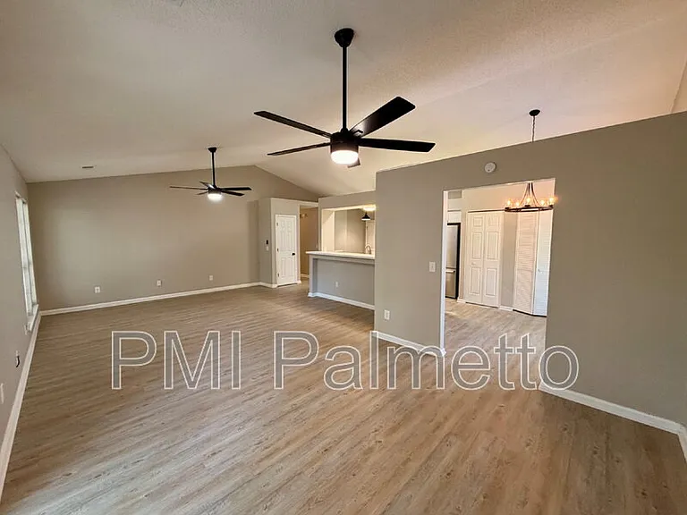 22 Sweet Thorne Cir — Photo 6