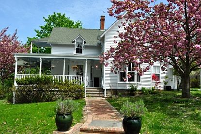 1st image of 24 Wesley Ave
