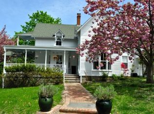 24 Wesley Ave, Shelter Island, NY 11964