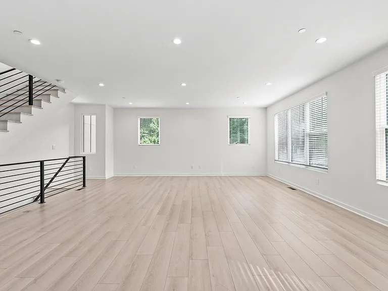 1408 Anderson St #C — Photo 15