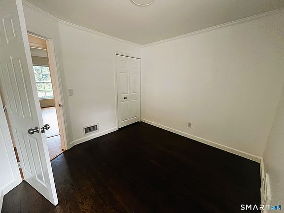 5th image of 46 Morgan Avenue