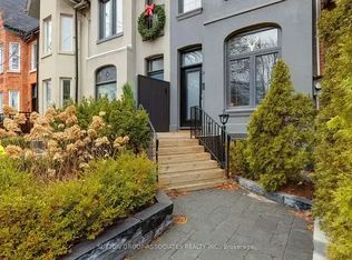 204 Macpherson Ave #1A, Toronto, ON M5R 1W8