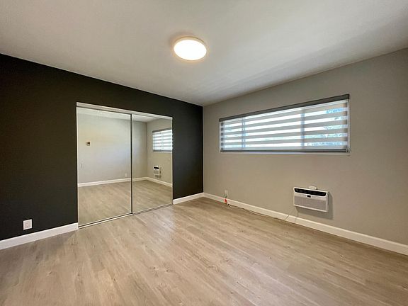 5th image of 733 N Hayworth Ave APT 6