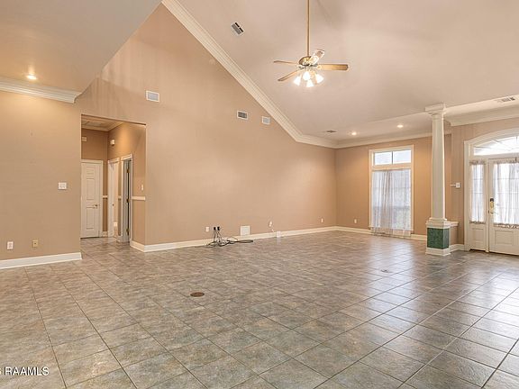 5th image of 106 Rue Beau Soleil