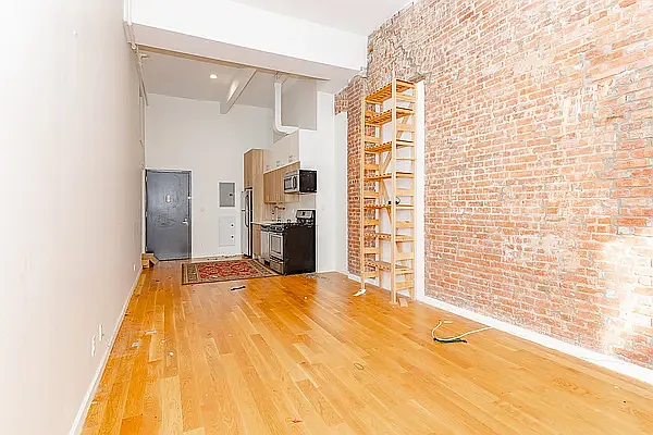 Rented by MySpaceNYC | media 3