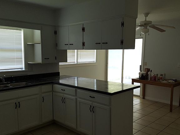 2nd image of 1101 W Clayton St