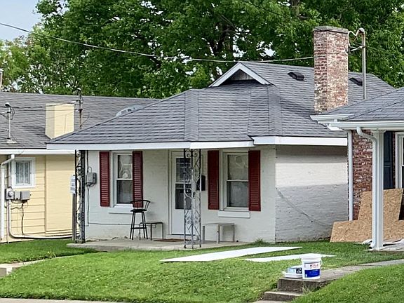 2nd image of 141 Wittland Ln