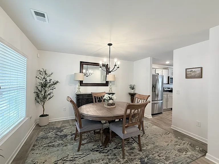 5021 Black Forest Dr — Photo 5
