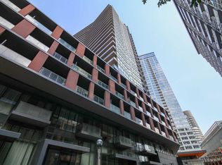 20 Bruyeres Mews #905, Toronto, ON M5V0G8