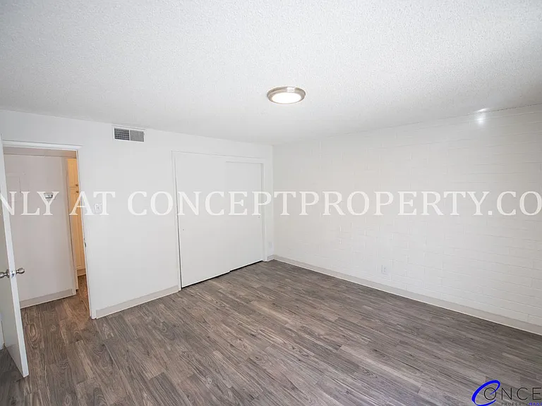 1155 E 200 S — Photo 17