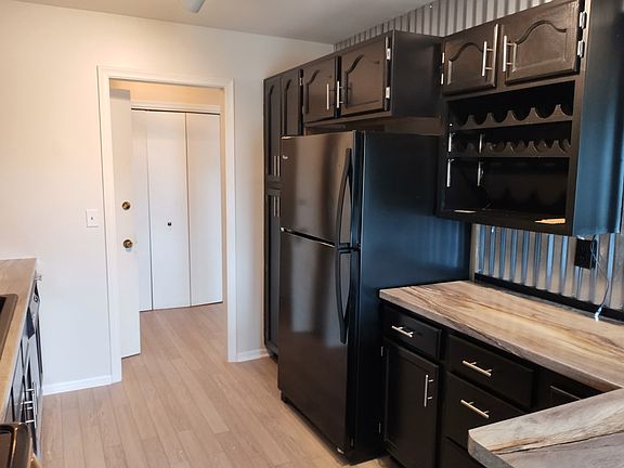 3rd image of 2934 Mount Hope Rd APT 307