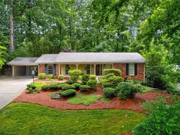 6875 Castleton Dr, Sandy Springs, GA 30328