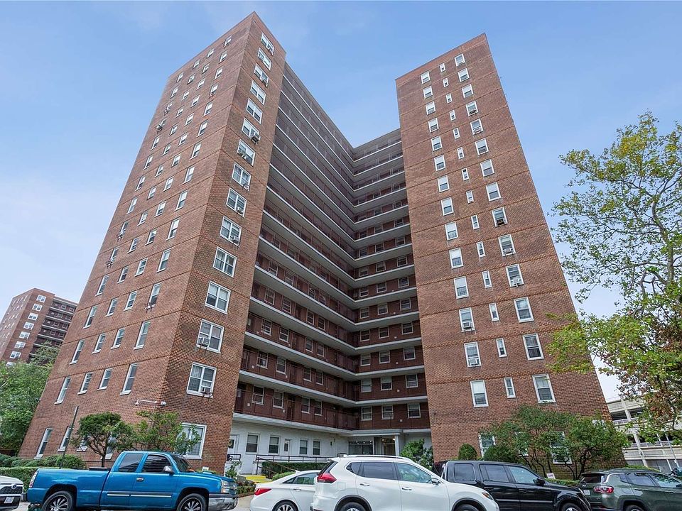 Zillow Rego Park