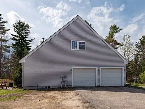 3rd image of 34 Village Corner Road