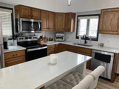 2 bed, 2.5 bath, 1212 sqft, $2,000 — Photo 2