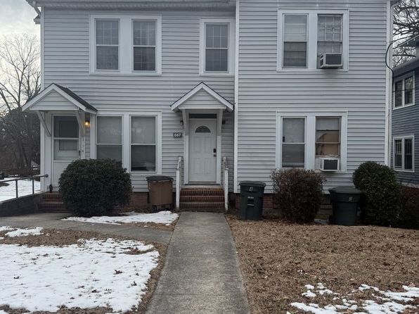 667 Chestnut St Unit 3