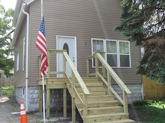 2nd image of 12919-21 Mozart St