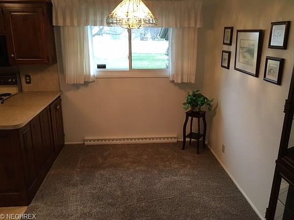 3rd image of 811 Chelsea Dr
