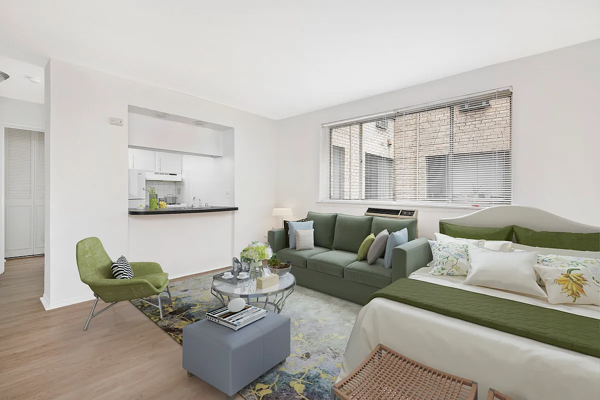 537 W. Melrose — Photo 4