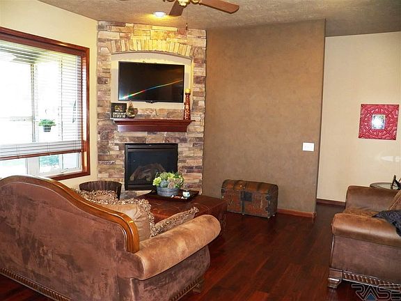 4th image of 5105 S Durham Cir