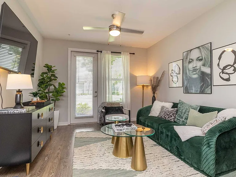 The Aster Apartments — Photo 15