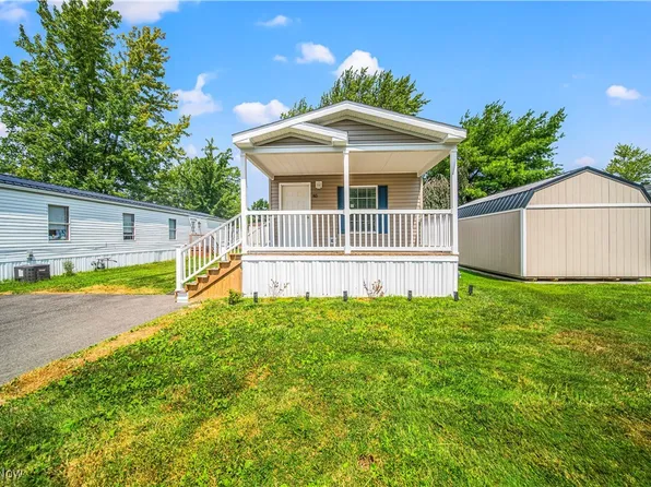 85 Martha Dr, Madison, OH 44057