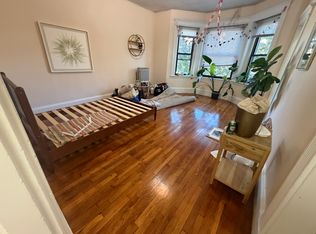 1318 Commonwealth Ave APT 8, Allston, MA 02134