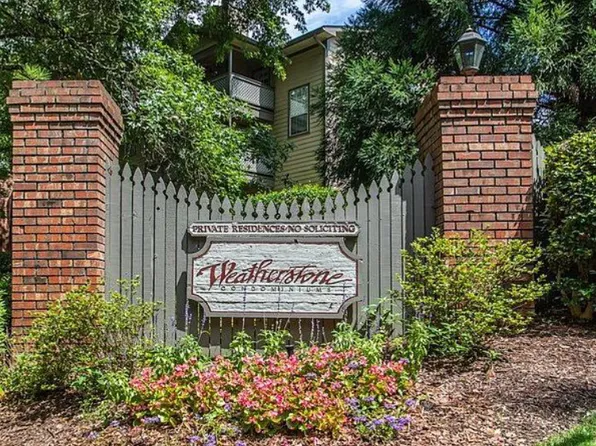 1325 Weatherstone Way NE, Atlanta, GA 30324