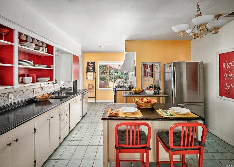 521 E 6th Ave, Escondido, CA 92025 Zillow