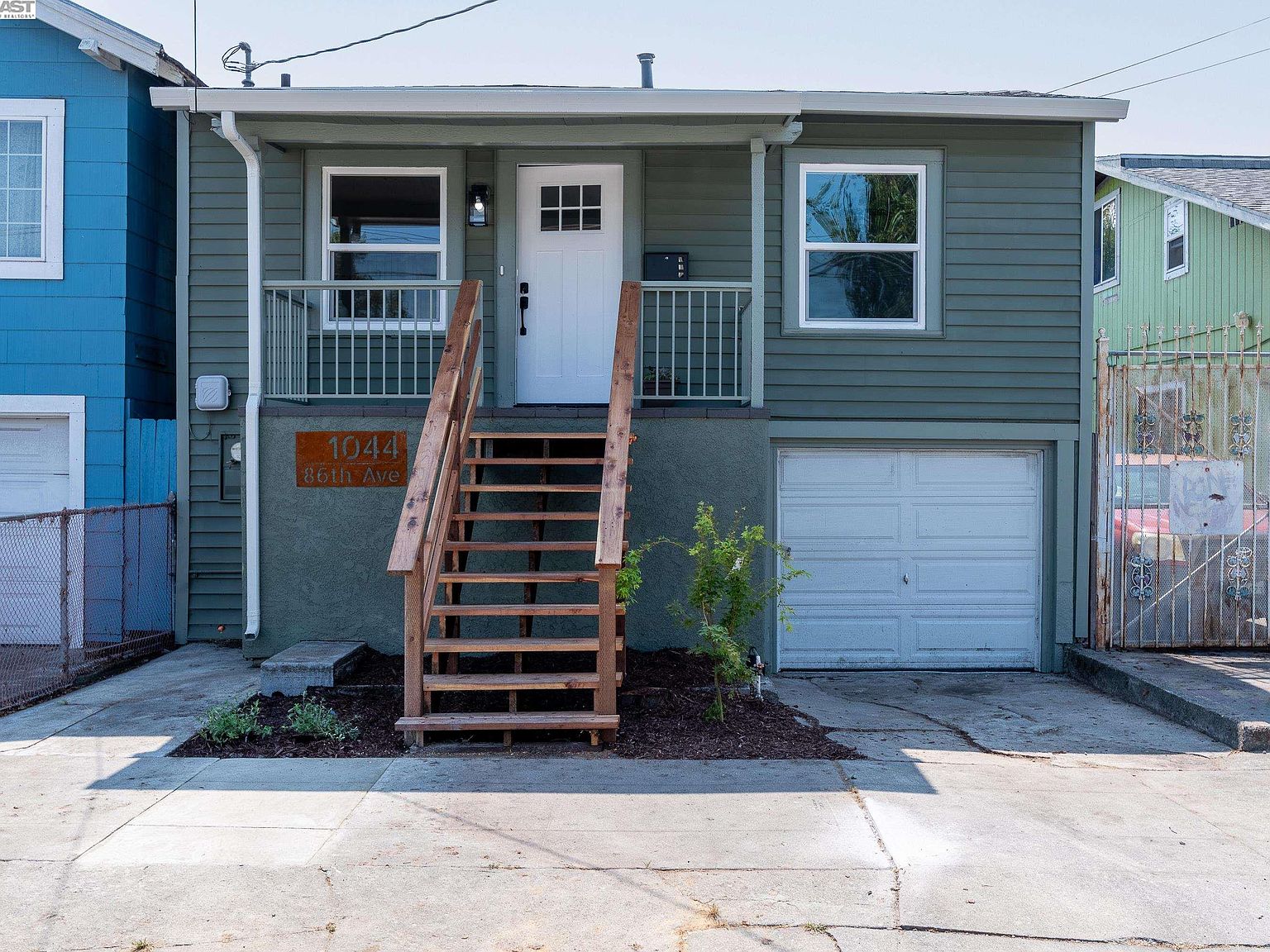 1044 86th Ave, Oakland, CA 94621 Zillow