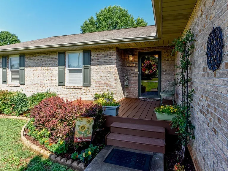 1313 Carowinds Cir — Photo 2