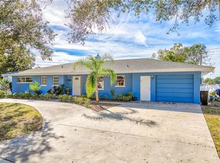 755 Chesapeake Dr, Tarpon Springs, FL 34689