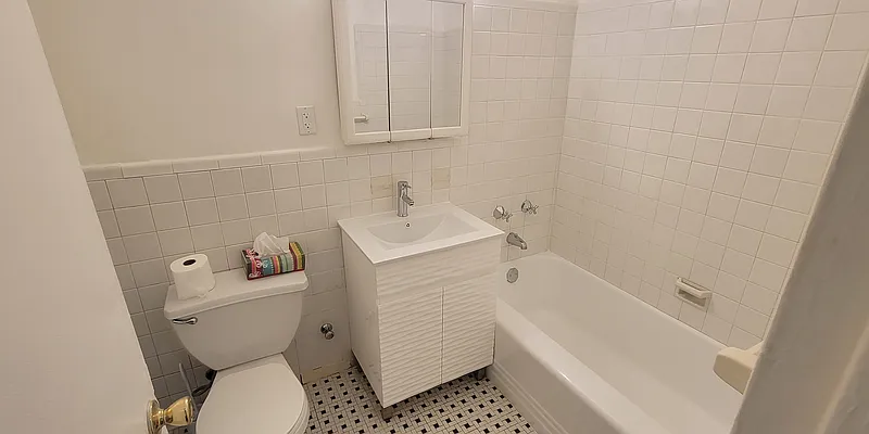 Rented by Benjamin Realty Since 1980 | media 15