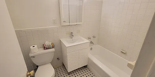 Rented by Benjamin Realty Since 1980