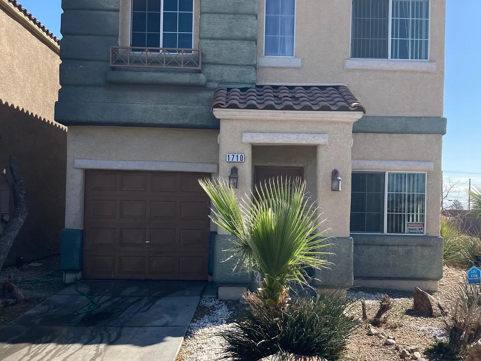 2 bed, 2.5 bath, 1292 sqft, $1,490 — Photo 2