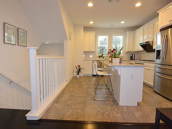 5th image of 788 Opie Ct