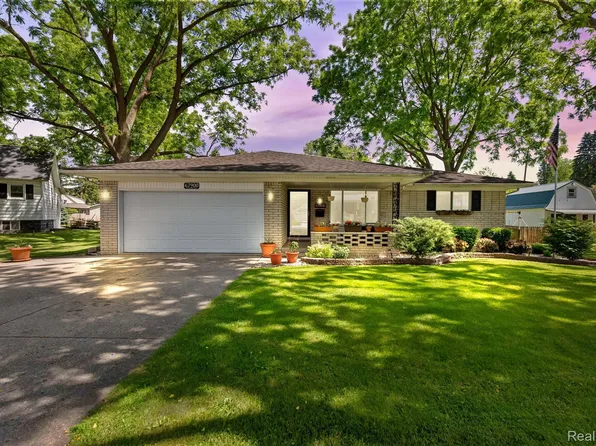 67900 S Main St, Richmond, MI 48062