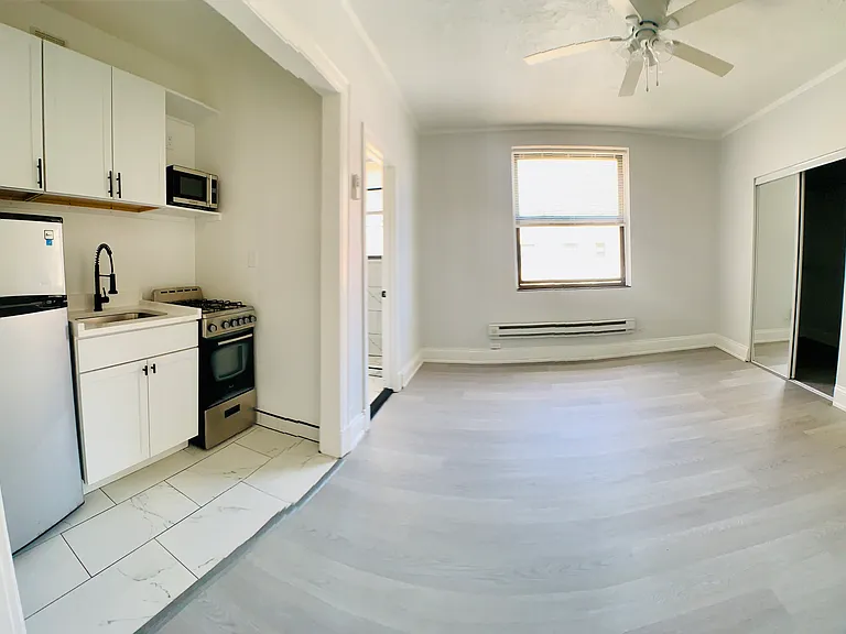 ANGELUS APARTMENTS — Photo 33