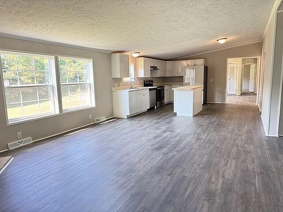 3rd image of 10326 Patsy Cline Way