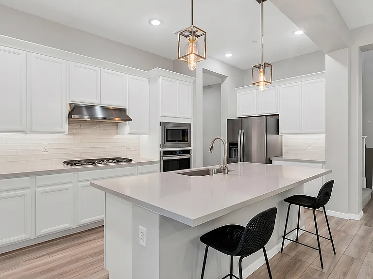 14027 W Desert Flower Dr — Photo 18