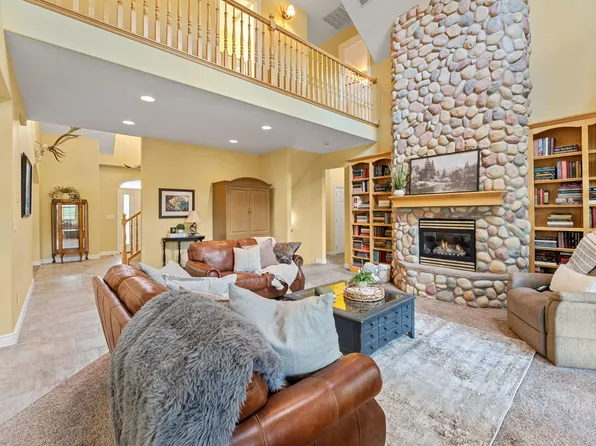 1601 S 2500 E, New Harmony, UT 84757