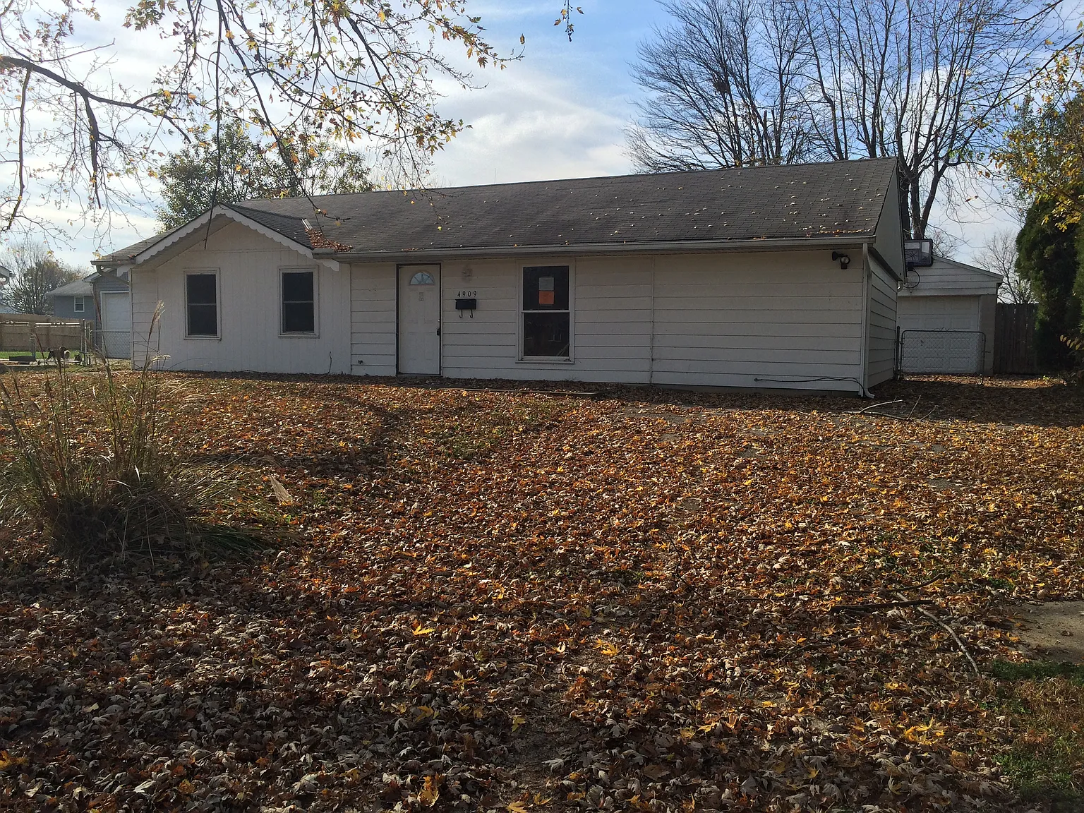 4909 Fishburn Ct photo 1